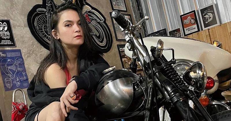 Instagram.com/kia.poetri